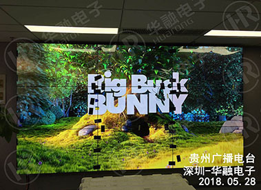 電視台拚接屏